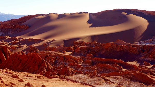 Quels conseils pour une randonnée en toute sécurité dans le désert de l'Atacama au Chili?